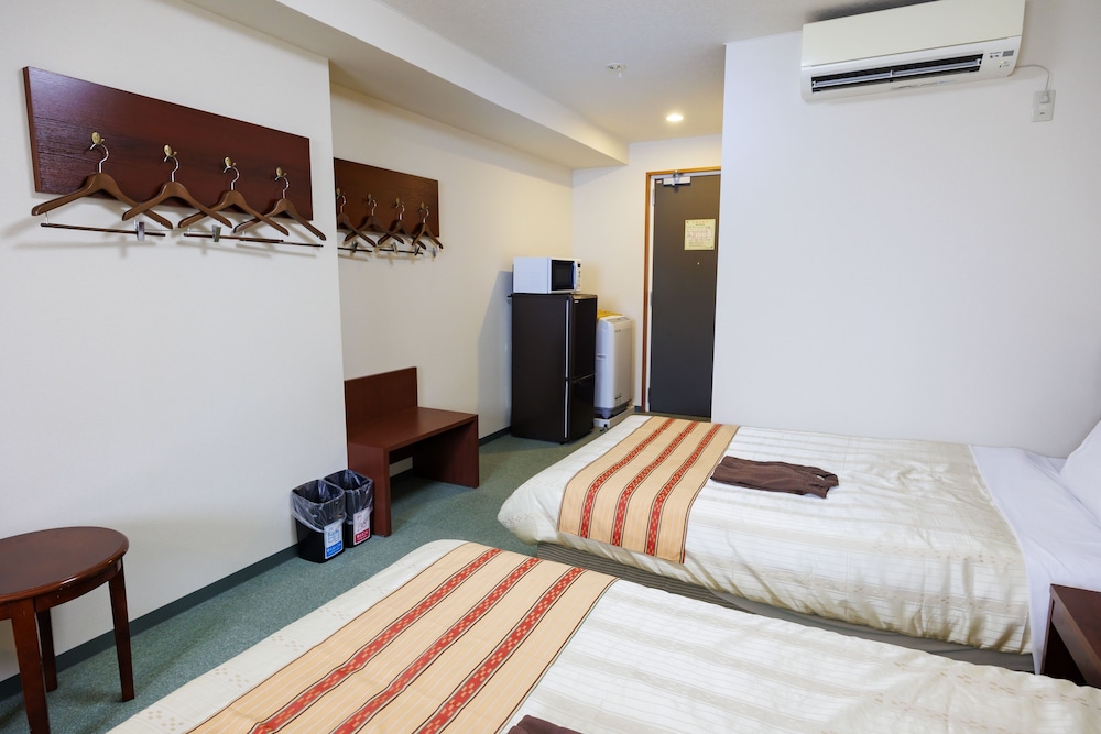 Twin Room, Non Smoking photo 3