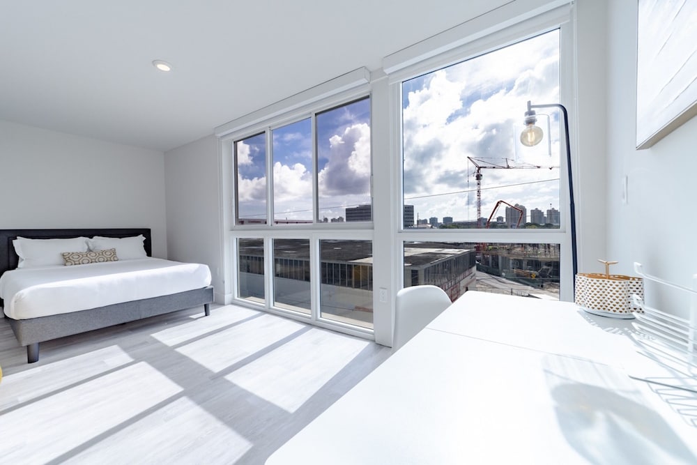 Deluxe Apartment photo 2