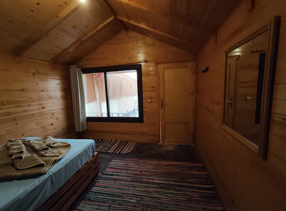 Deluxe Cottage photo 1