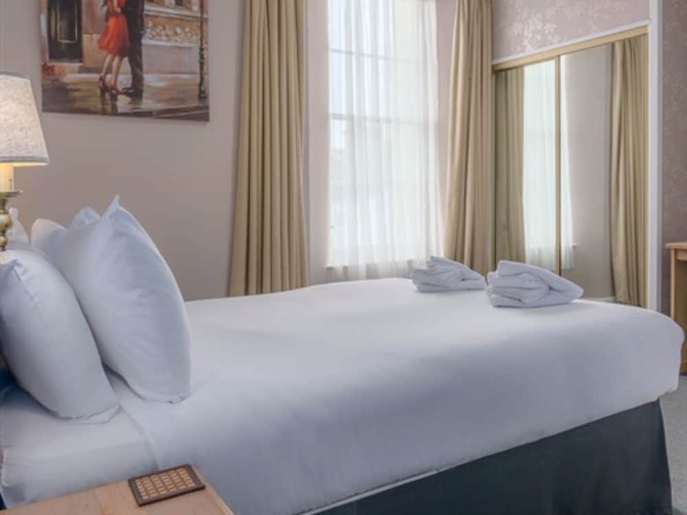 Superior Double Room, Ensuite (Standard) photo 1