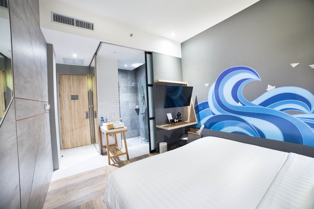 Deluxe Twin Room (25) - Photo 8