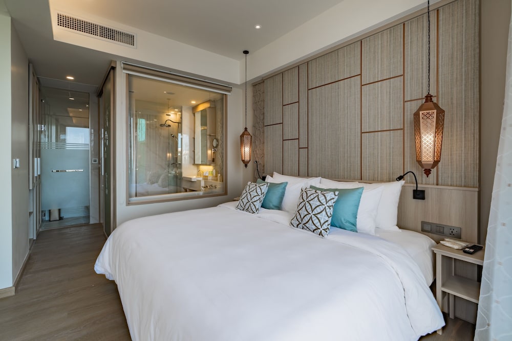 Seaside Two-bedroom Pool Suite - Photo 7