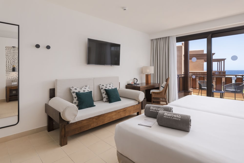 Double Room, Partial Sea View