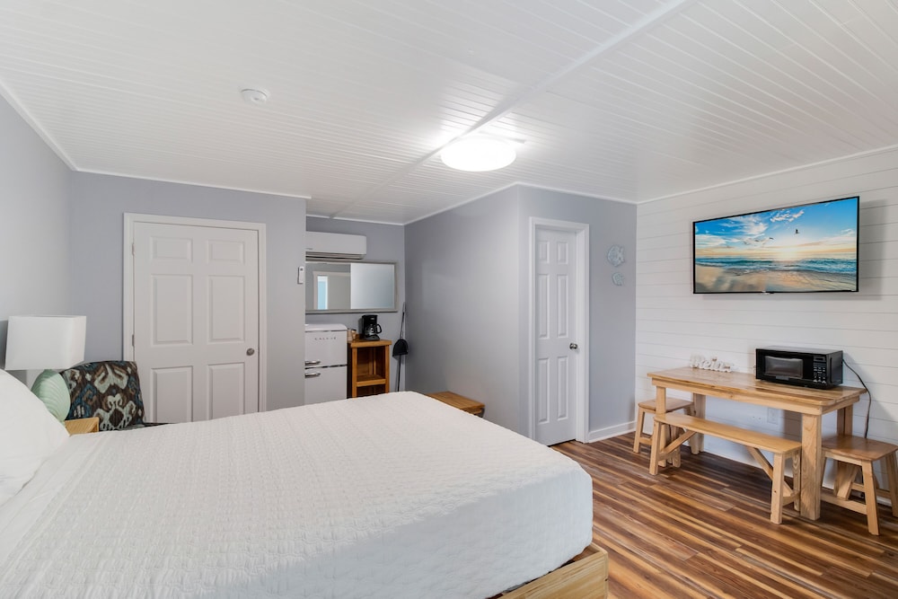 1 King Room photo 3