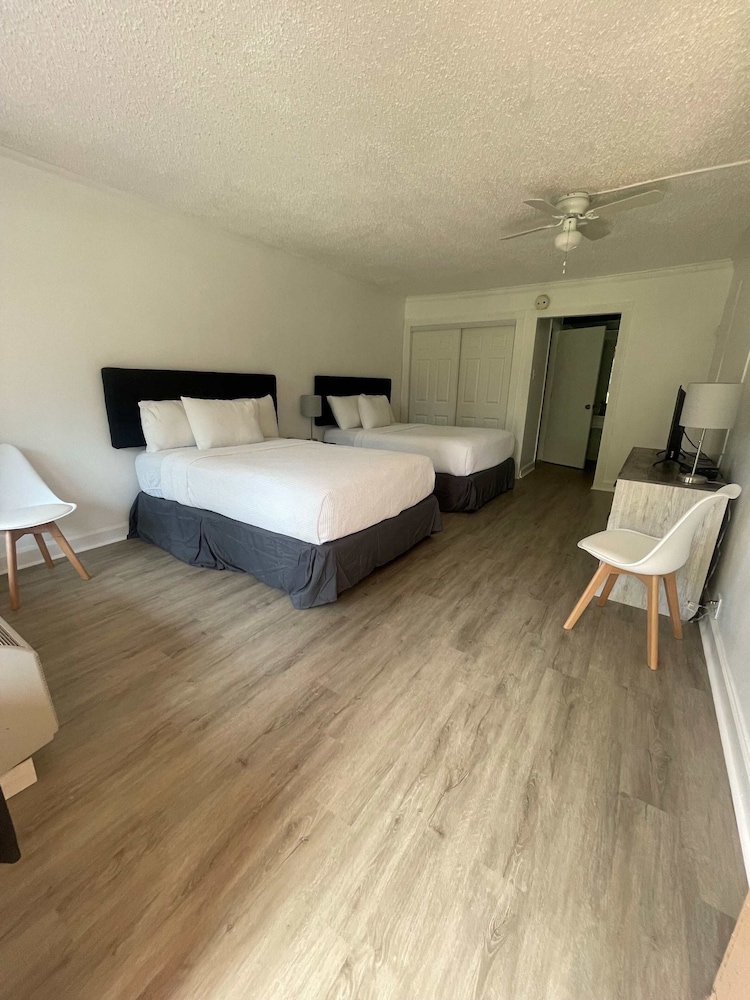 Premium Room, 2 Double Beds photo 2
