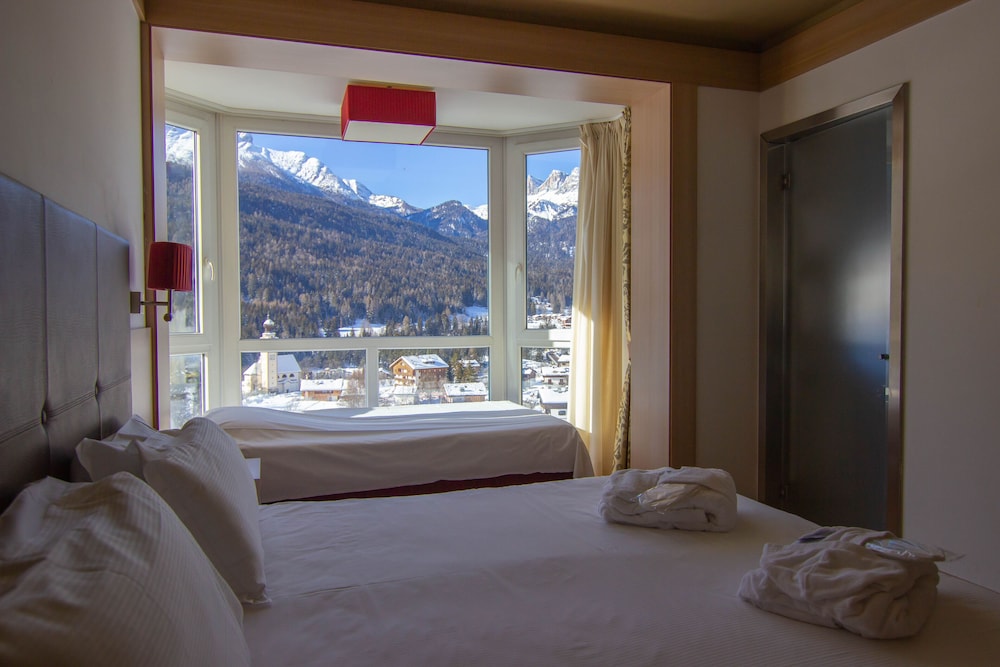 Classic Triple Room (with Spa Access) - Photo 1