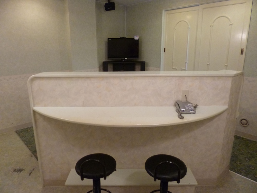 Economy Double Room photo 2
