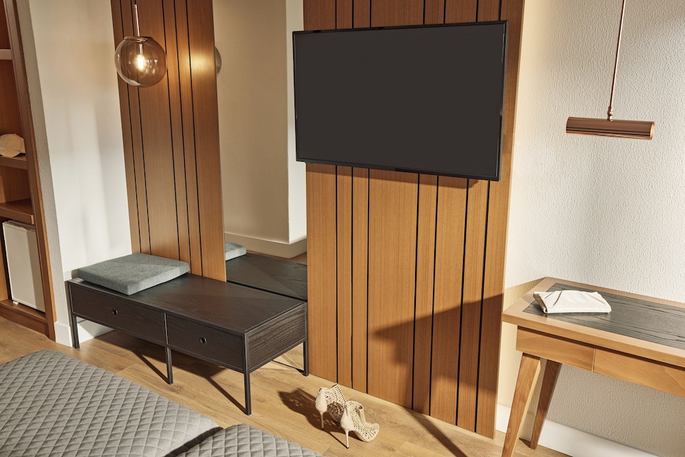 Standard Room with Partial Sea View photo 2