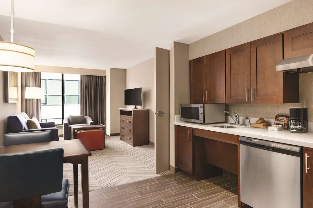 Suite, 2 Queen Beds, Accessible (Roll-in Shower) photo 2