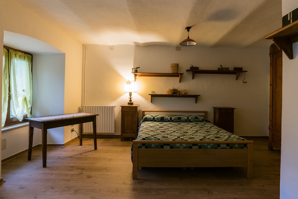 Classic Double Or Twin Room, Garden View, Ground Floor photo 1