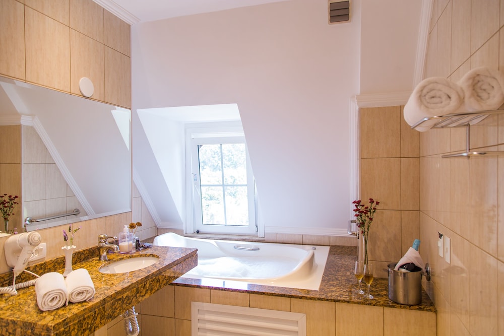 Luxury Room - Photo 2