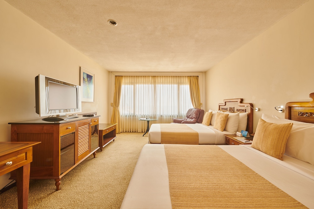 Diplomatic suite photo 1