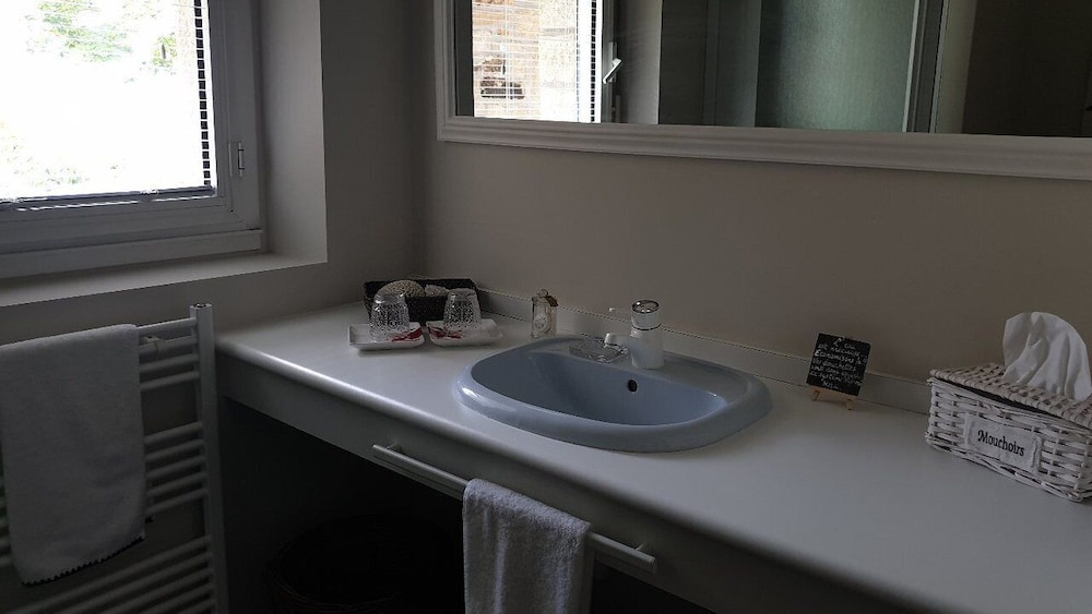 Double Room, Ensuite, Sea View (Île Longue Vue Jardin) photo 2
