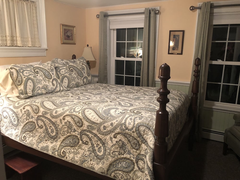 Luxury Double Room, Private Bathroom, Garden View (Coral Bells #2) - Photo 1