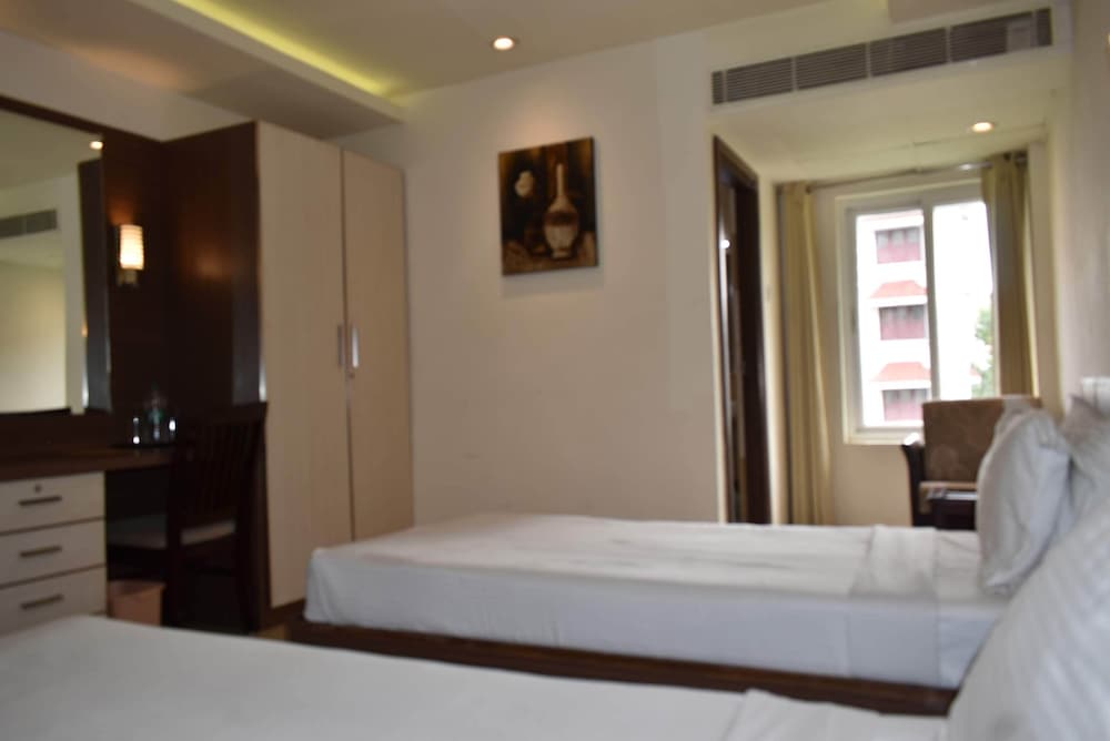 Deluxe Twin Room, 2 Twin Beds, Non Smoking photo 3