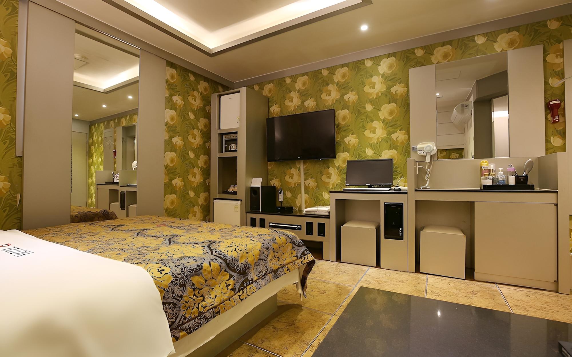 Room (Standard Room) photo 1