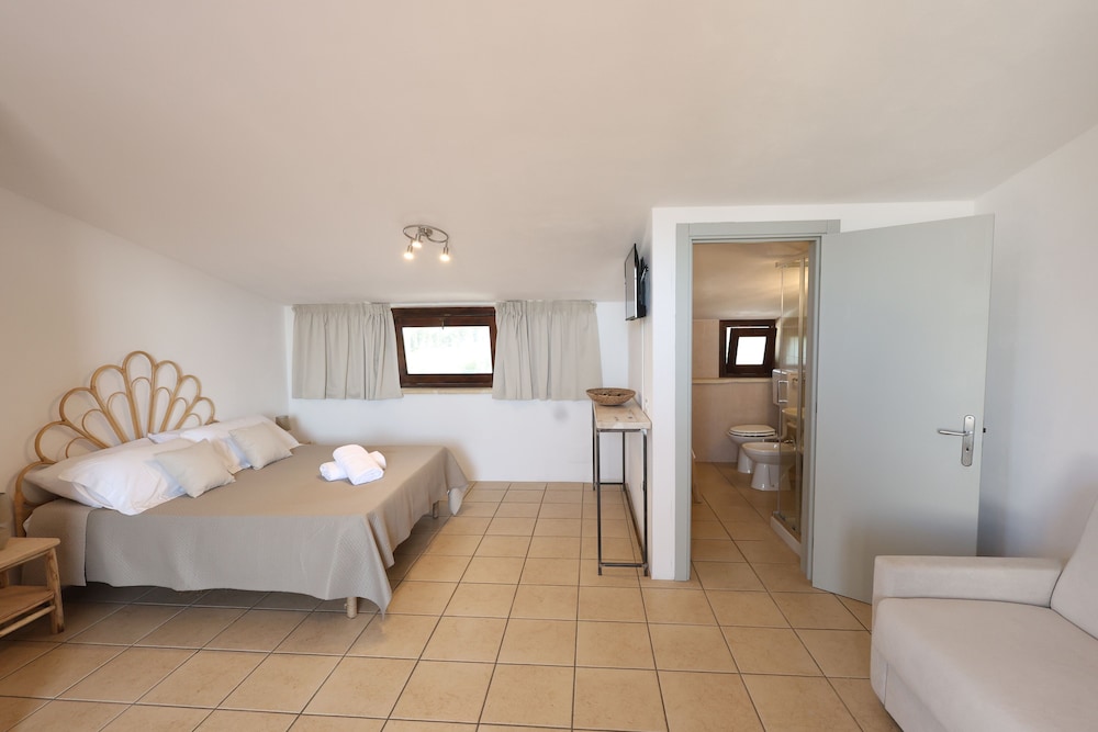Comfort Double Room, Garden View