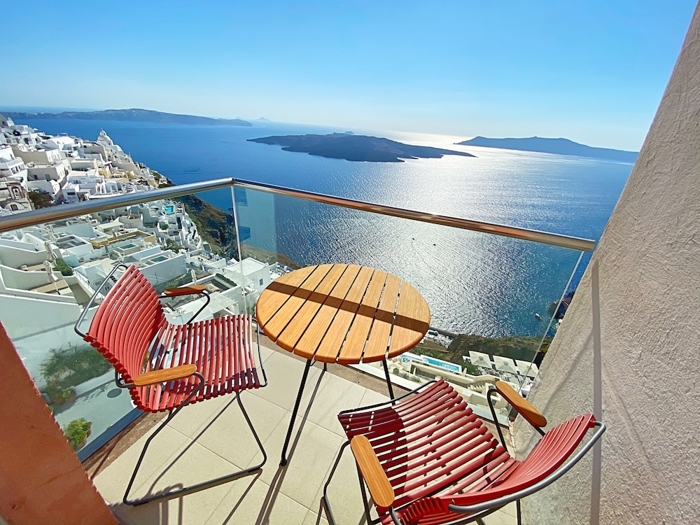 Superior Suite, Jetted Tub, Sea View - Photo 15