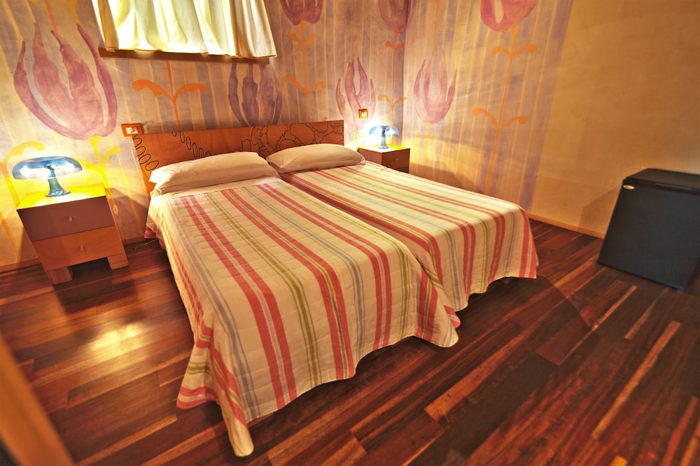 Standard Double Or Twin Room photo 1