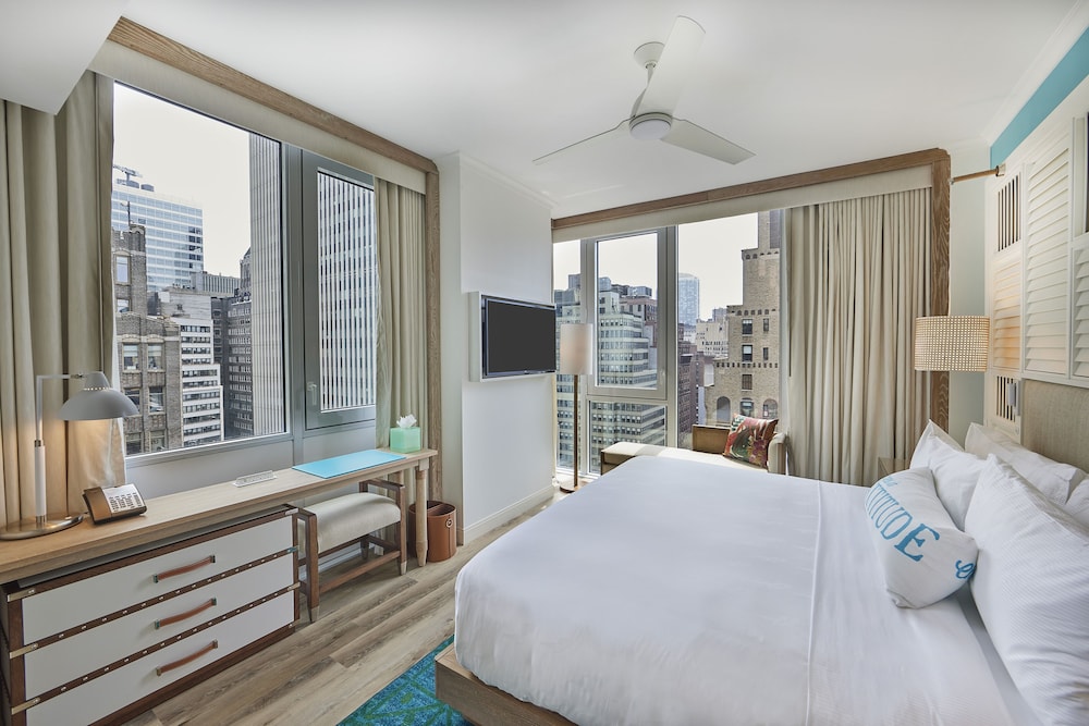 Superior Room, 1 King Bed