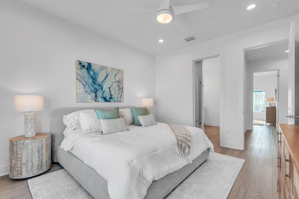House, Multiple Beds (Azul Townhomes A4 - Sunset) photo 3