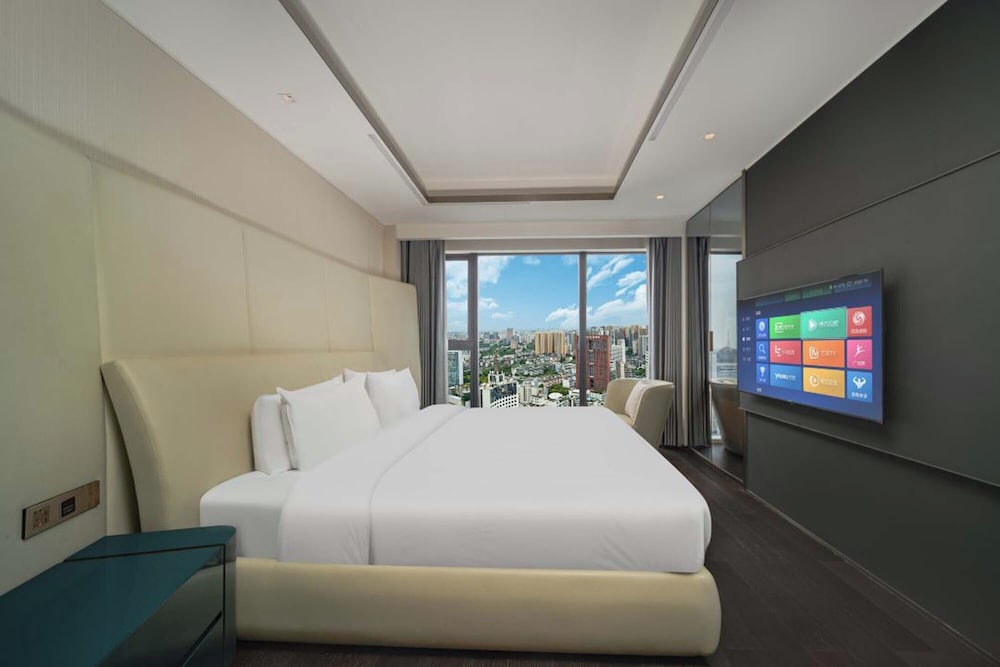 Standard Suite, City View