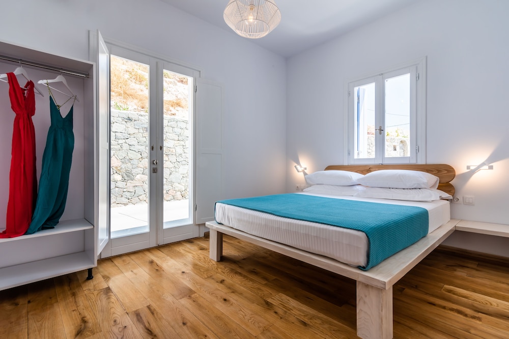 Standard Suite, Jetted Tub, Sea View