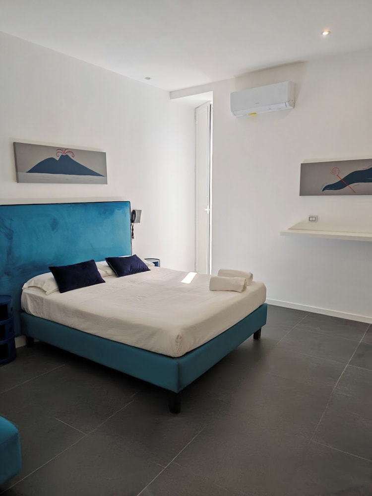 Classic Triple Room photo 1
