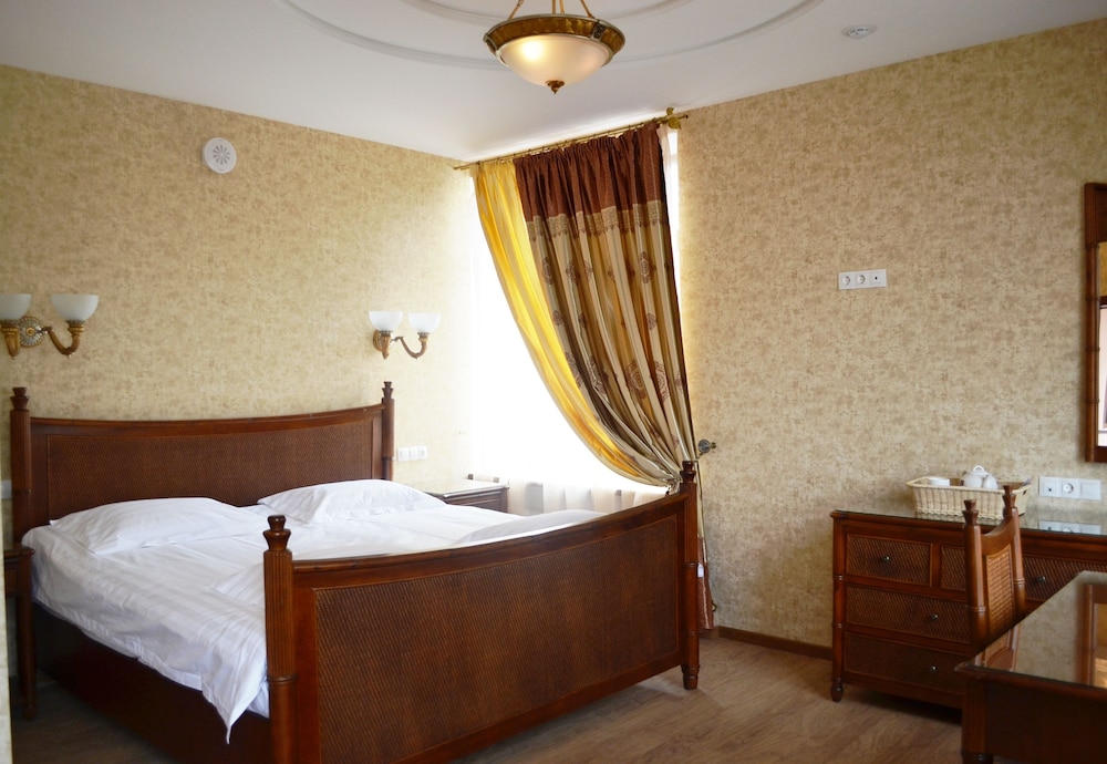 Deluxe Double Or Twin Room photo 1