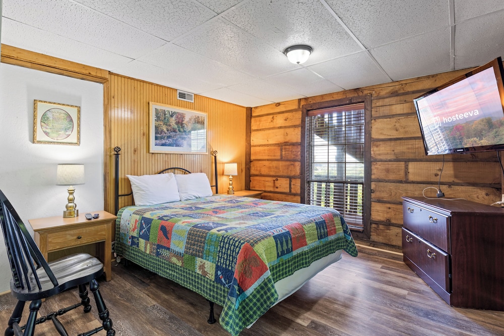 Signature Cabin, Multiple Beds, Non Smoking, Mountain View