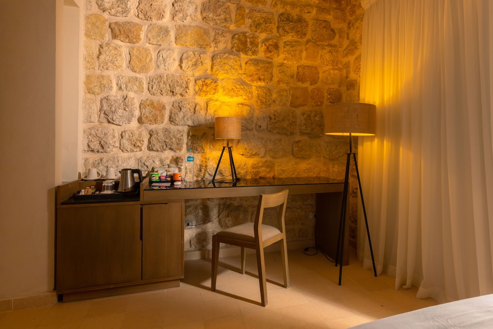Standard Double Room - Photo 7