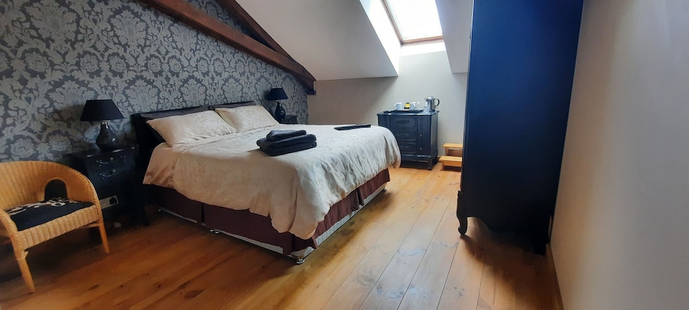 Standard Double Room, Ensuite (Chambre BAROQUE) photo 1