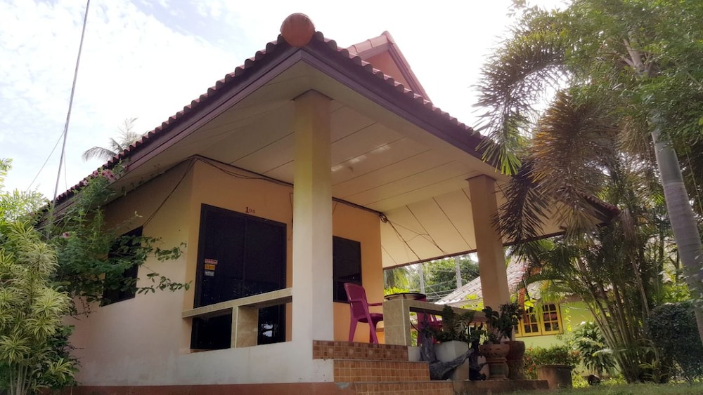 Deluxe Twin Bungalow (Happy 2)