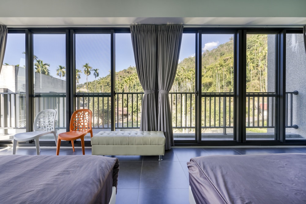 Quadruple Room with Balcony photo 2