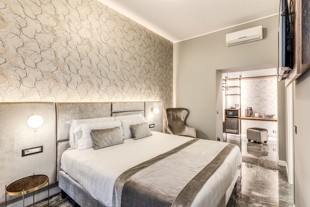 Deluxe Double Room, Jetted Tub photo 2