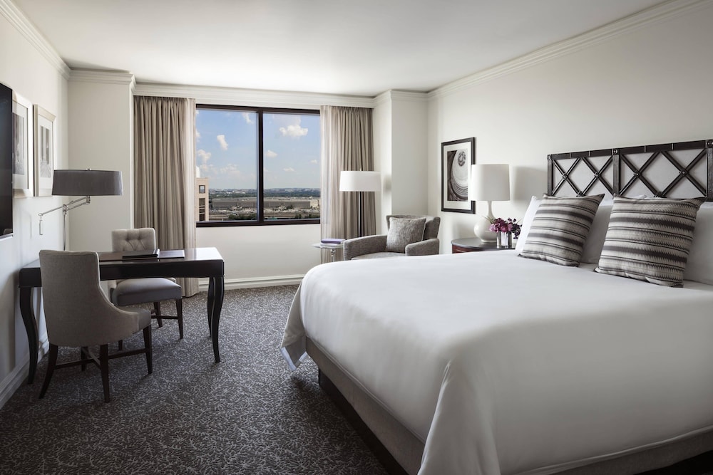 Superior Room, 1 King Bed (View) - Photo 1
