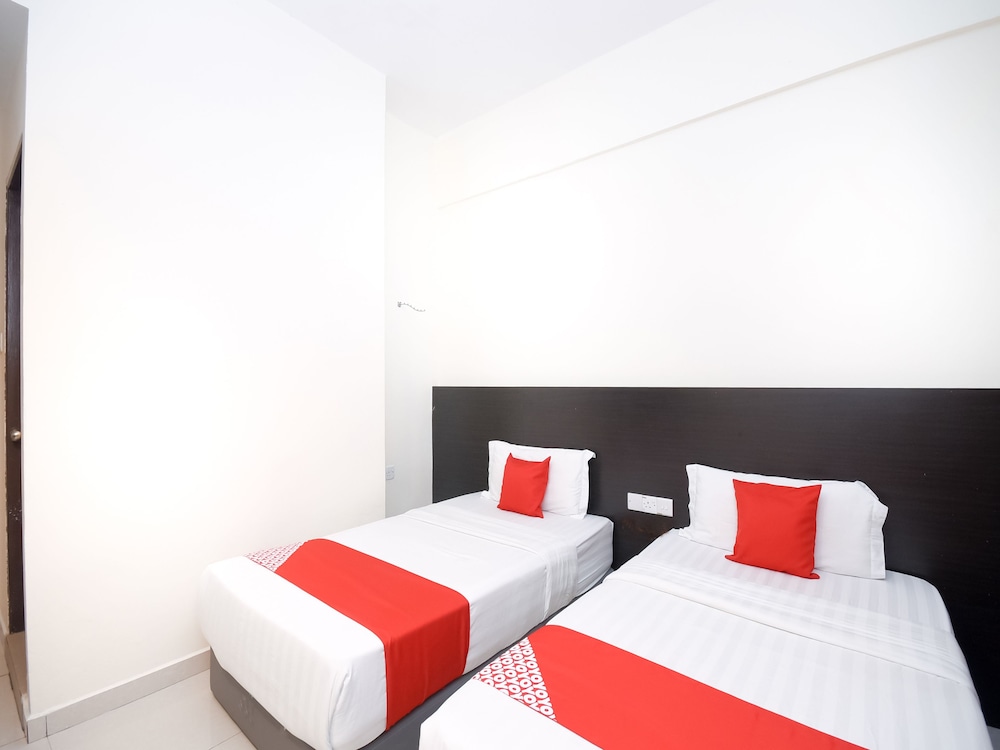 Deluxe Twin Room photo 2