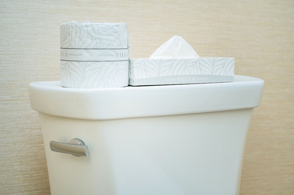 Basic Room, 2 Queen Beds, Non Smoking, Jetted Tub photo 3