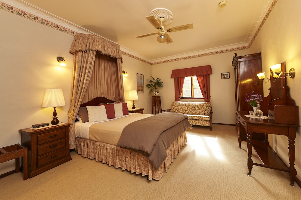 Standard Suite, 1 Bedroom, Non Smoking, Jetted Tub (Spa  Room) photo 3