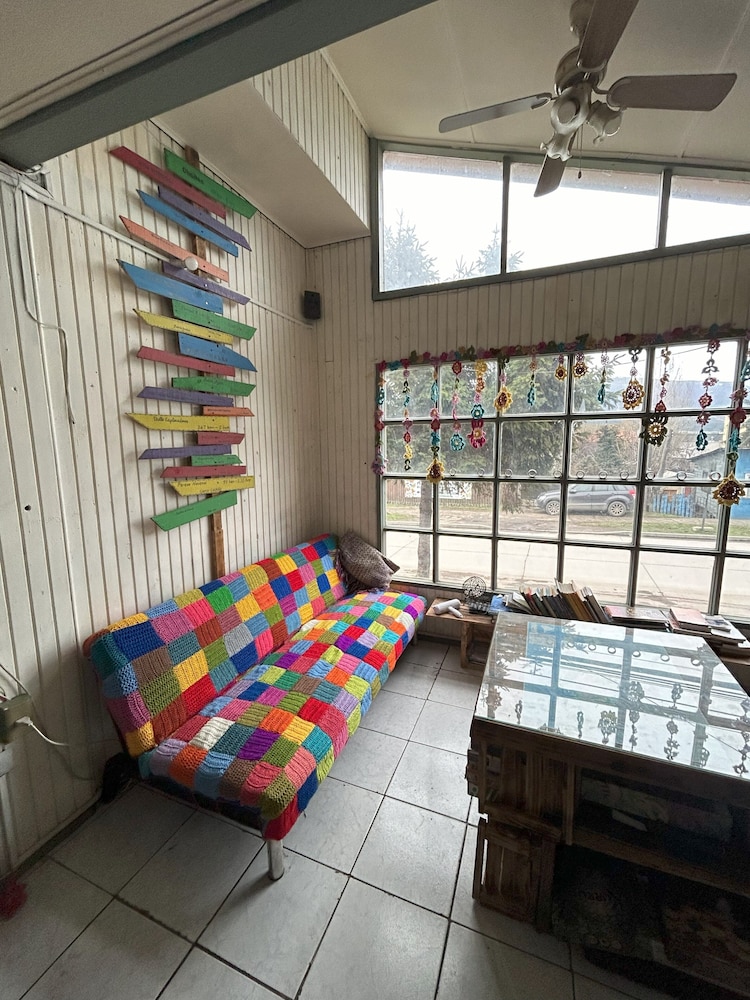 Basic Twin Room, Mixed Dorm photo 2