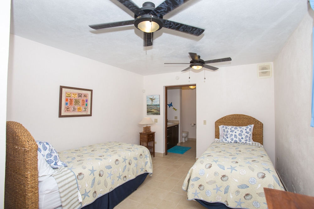 House, 3 Bedrooms photo 3