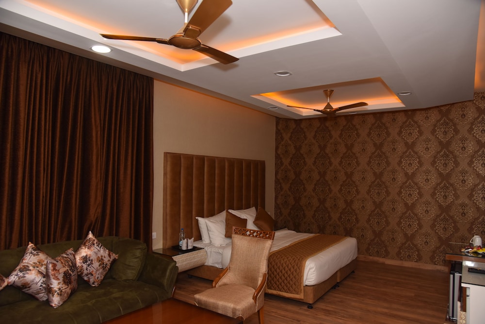 Executive Room photo 2