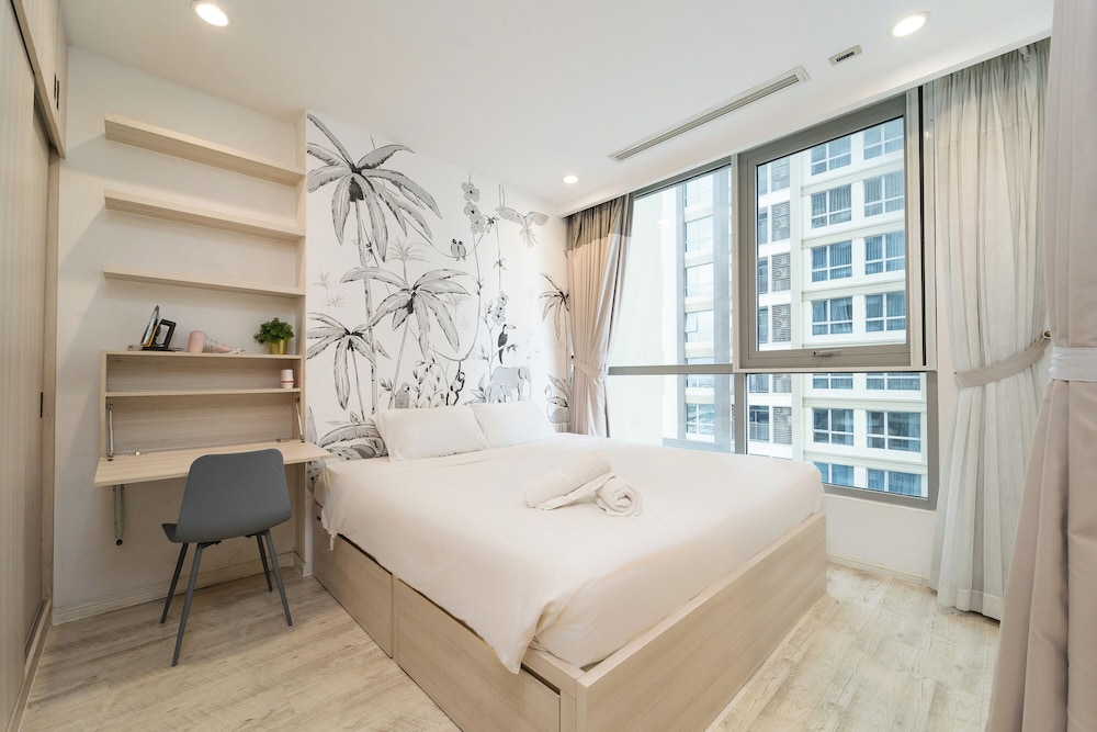 Business Apartment, 1 Bedroom, Balcony, City View