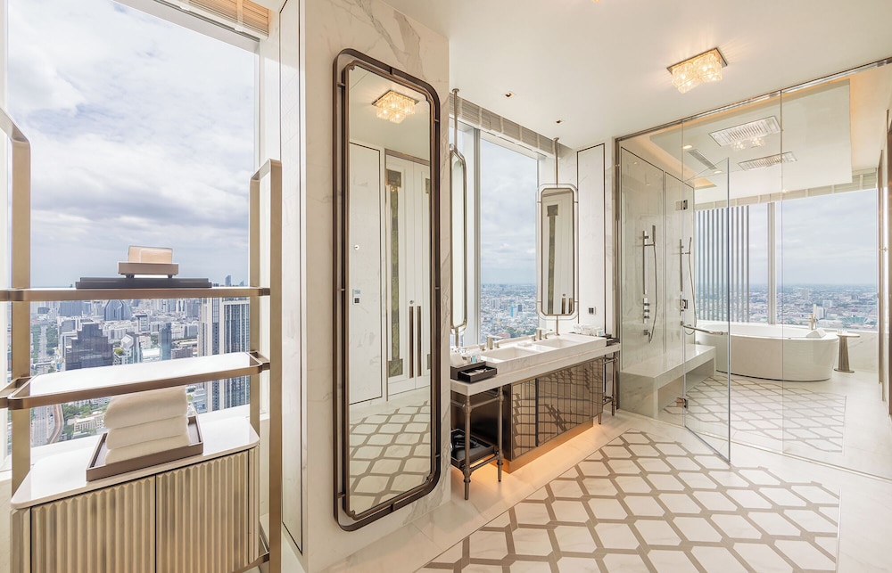 Penthouse Suite
