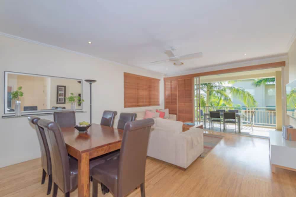 Apartment, 1 Bedroom, Pool View photo 2