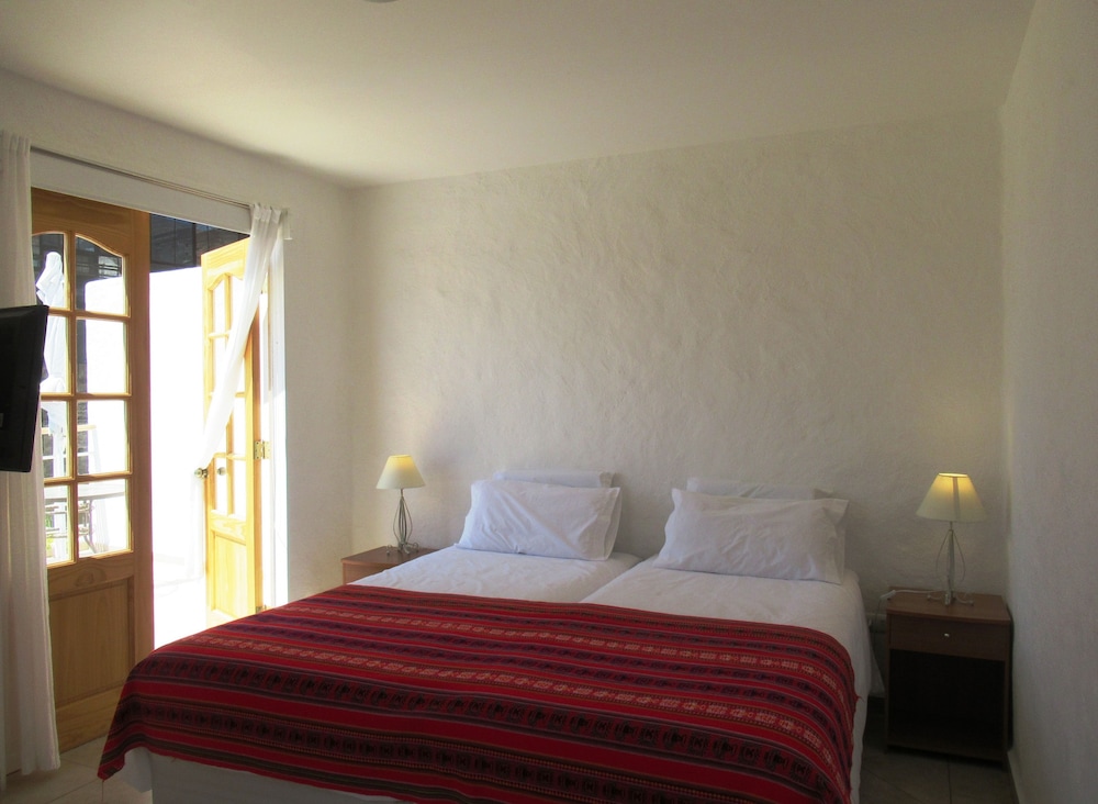 Standard Apartment, 1 King Bed photo 2