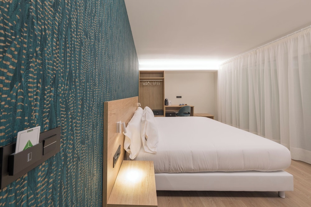Superior Triple Room - Photo 1