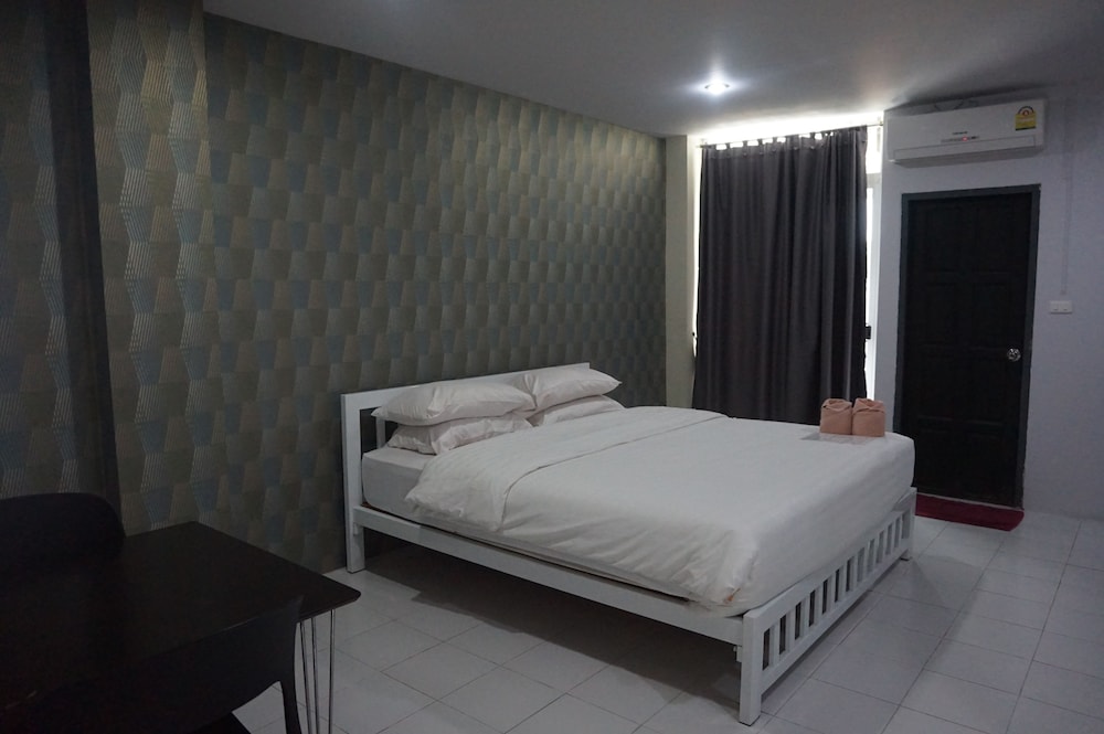 Standard Room photo 2