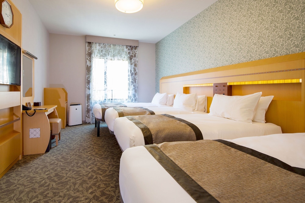 Quadruple Room - Photo 1