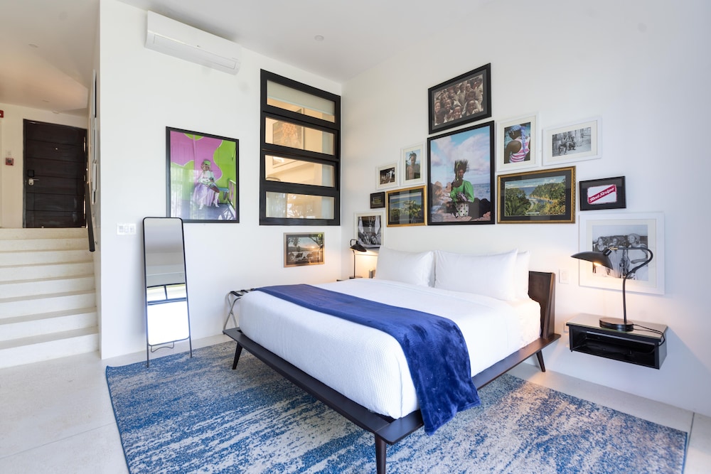 Superior Room, 1 King Bed, Ocean View photo 2